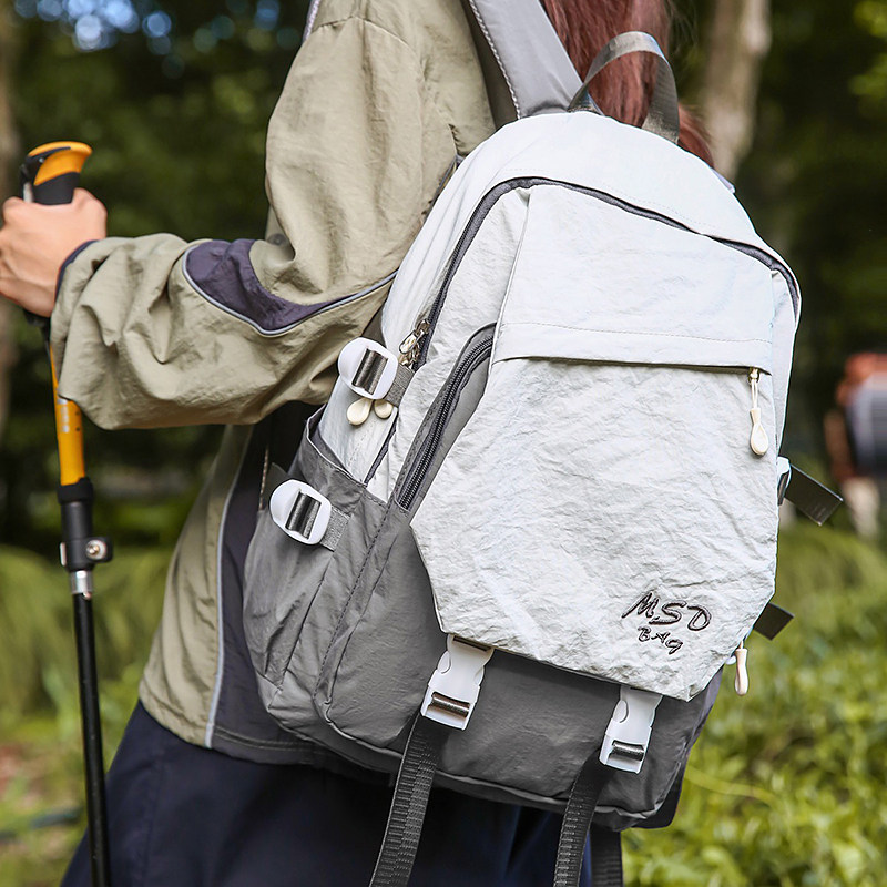 红鹮鸟高颜值书包女生大学生日系小众大容量双肩包初中高中生背包
