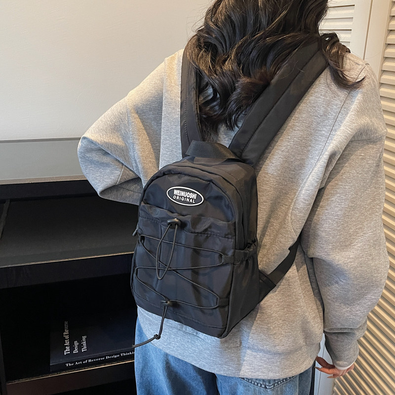 红鹮鸟户外双肩包男撞色登山包书包轻便旅行包运动徒步迷你背包女