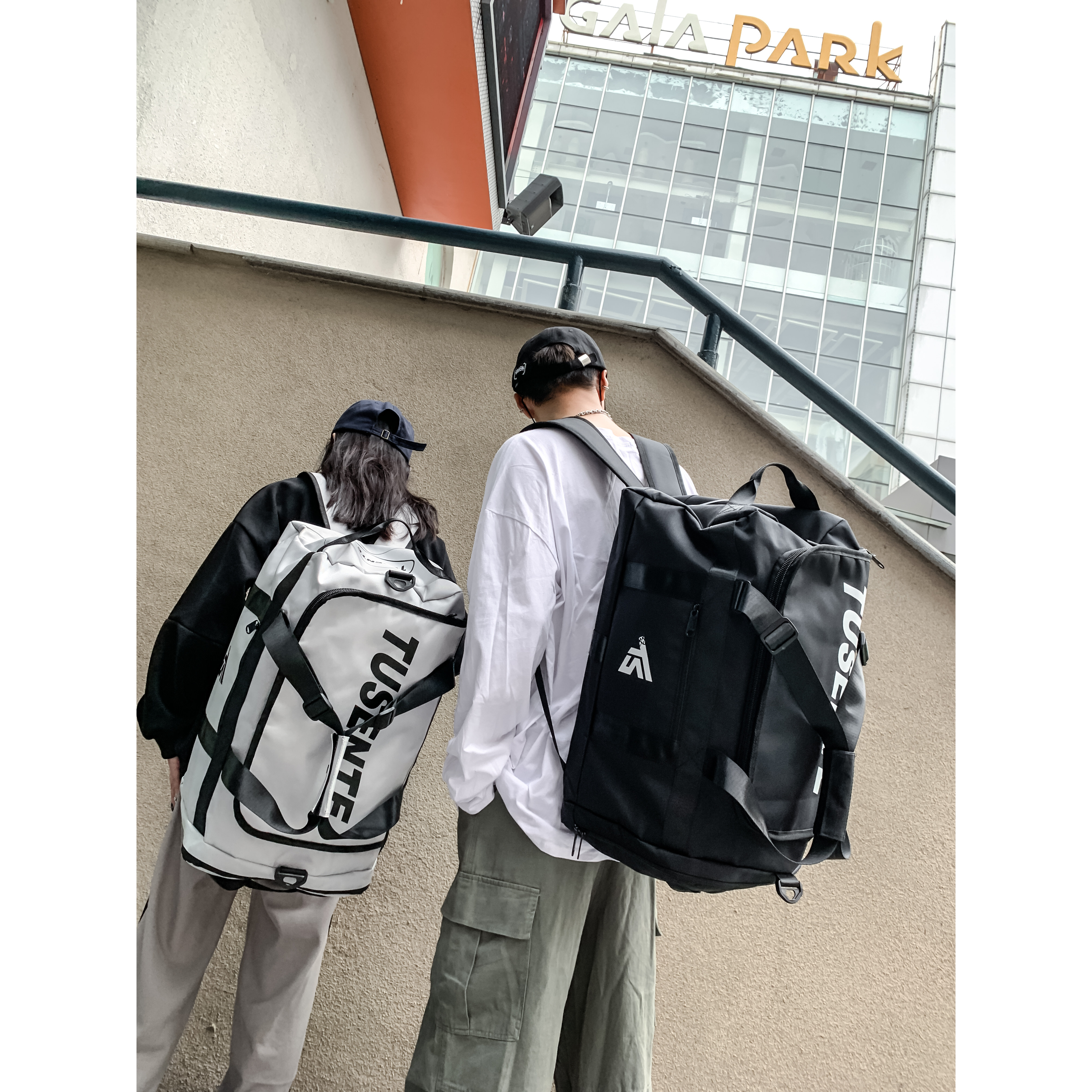 红鹮鸟防泼水可斜跨三用双肩包