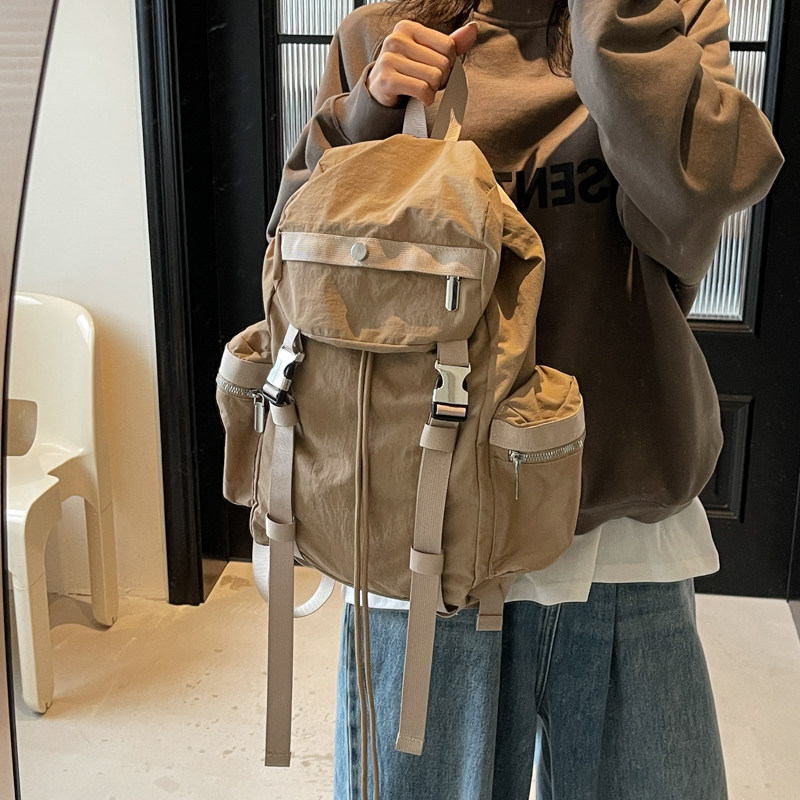 红鹮鸟日系女大容量尼龙双肩包