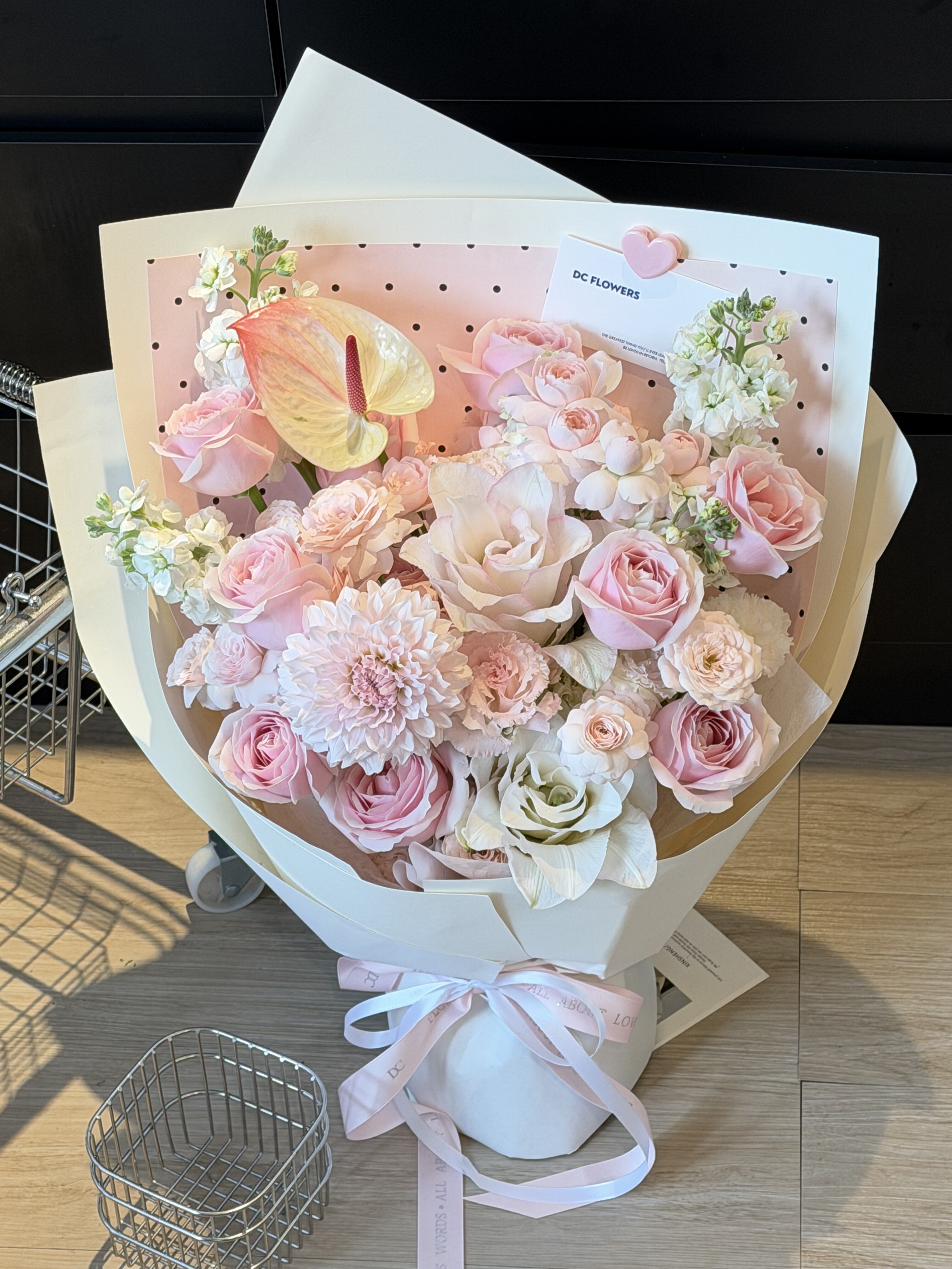 仙子之吻手提花篮纪念日送老婆生日花束送妈妈送长辈苏州同城配送