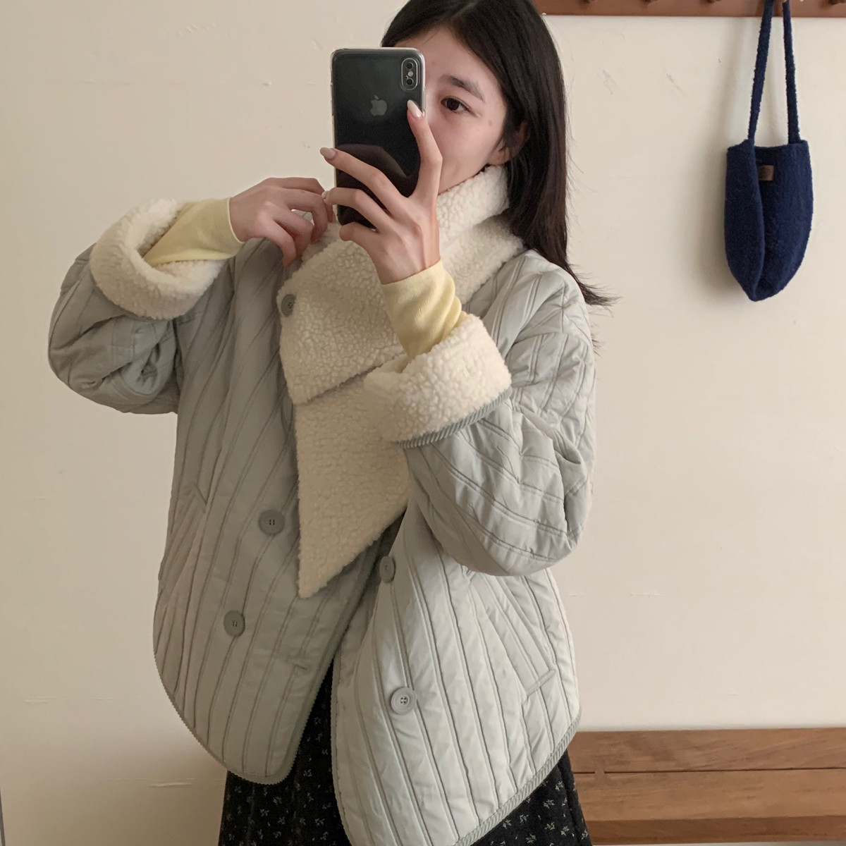 MUUTIS牧缇-甜美温柔文静淑女口袋圆领宽松短外套(配围巾)tp88821