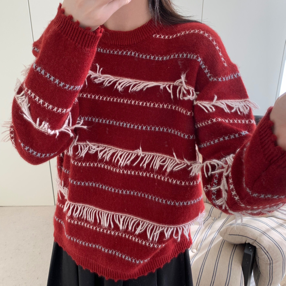 MUUTIS牧缇-苏刺绣圆领阿拉善骆驼保暖毛衣（含50.6绵羊毛）LJZ16