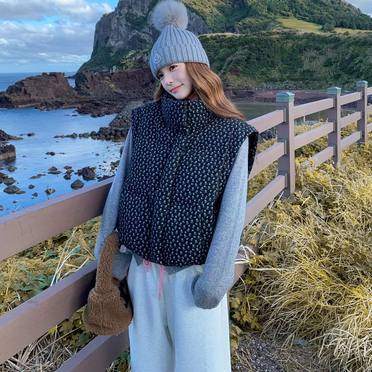 买手严选-泡菜馆-领碎花短款保暖羽绒服外套(配袖子可拆卸)OS198