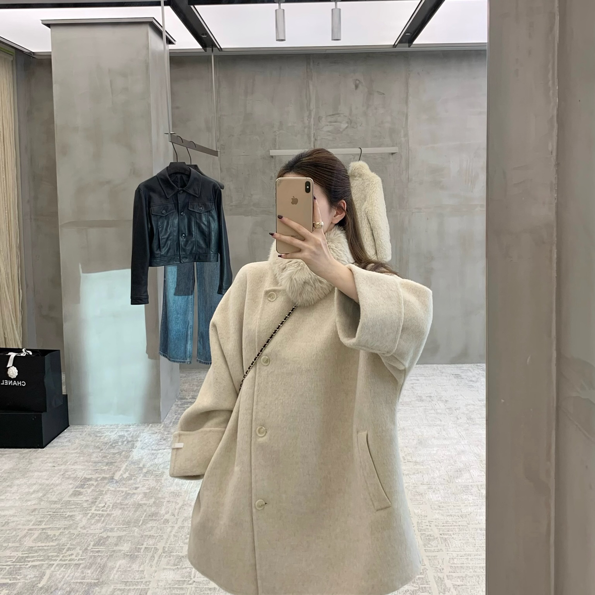 EASE-版大牌斗篷加厚羊毛外套(配可拆仿毛毛领)（含90羊毛）e25d0