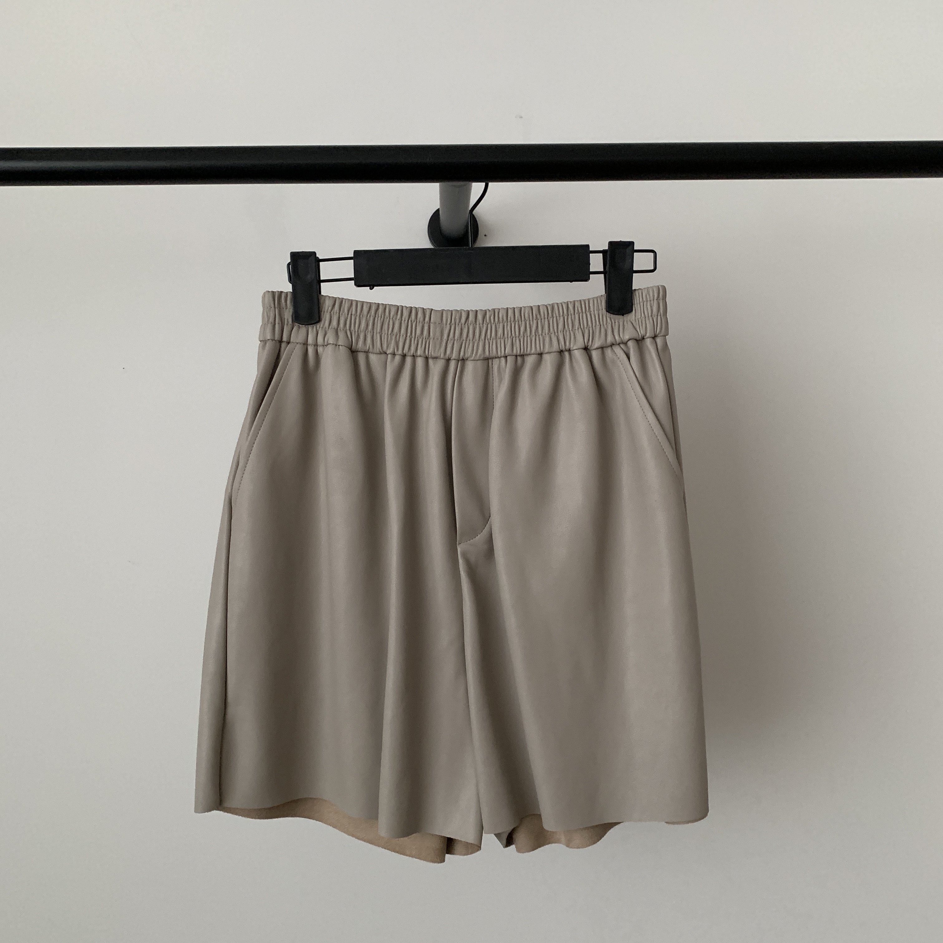 THXGIVING-百搭松紧腰PU人造皮革仿皮裤休闲短裤81213,孕妇装/孕产妇用品/营养,连衣裙,淘宝优惠券,粉丝福利购,淘宝优惠卷