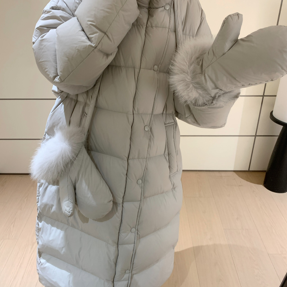 SANTA GROVE-量长款保暖立领磁吸扣保暖羽绒服外套(配手套)K68041