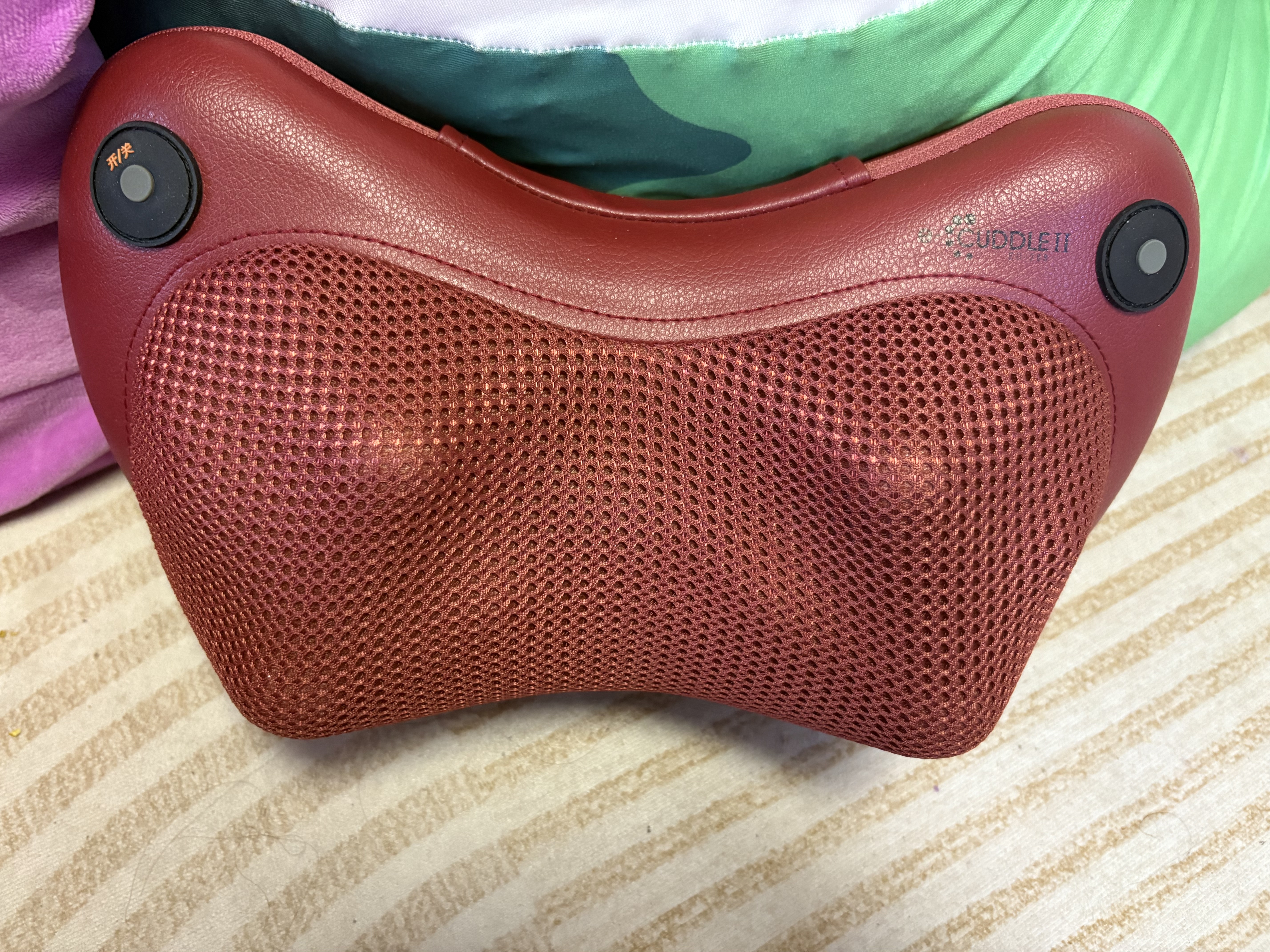 OTO按摩器EU288全身腰部腿部颈椎按摩枕加热红外按摩器颈部肩颈腰