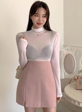 MISS WU UE582微透显身材~女人味弹力高领弧下摆T恤hu