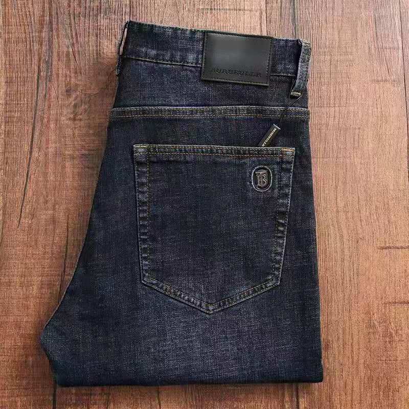 秋冬时尚小直筒中腰大码牛仔裤