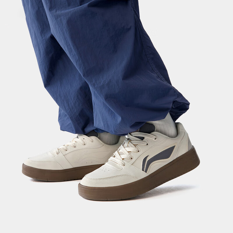 李宁元宝V3低帮板鞋男夏季新款情侣休闲校园防滑运动鞋女AGCV107