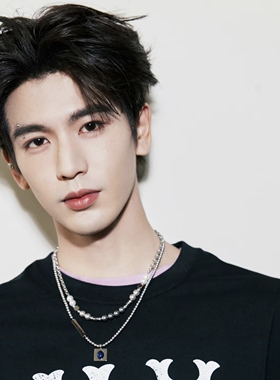 逐玉 张凌赫同款珍珠钛钢拼接项链套装夌形吊坠百搭新潮饰品周边