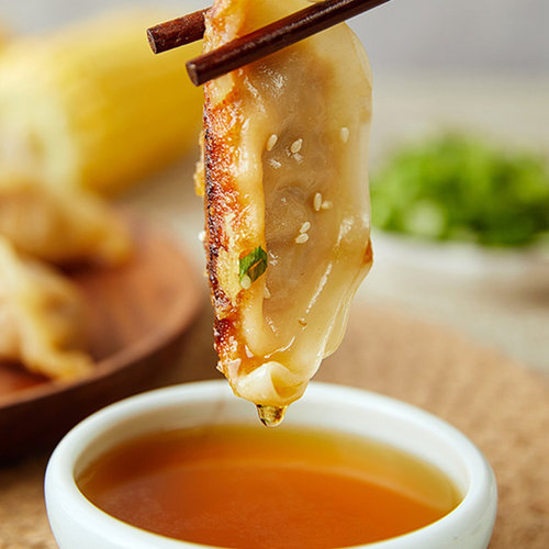 黑猪鲜肉蒸煎饺子玉米白菜三鲜