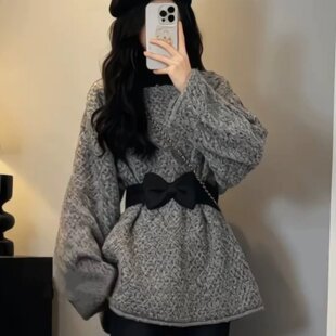 高级感慵懒风灰色毛衣女秋冬季宽松圆领蝴蝶结腰带收腰显瘦针织衫