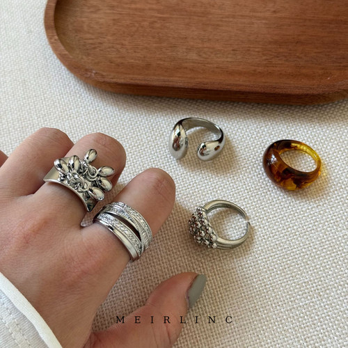 MEIRLINC 原创小众独特高级感法式复古设计新款情侣夸张中个性ins