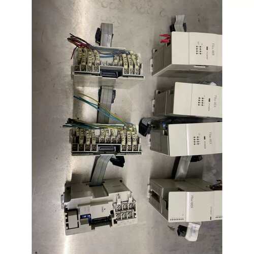 议价S菱扩展FX2N-8ER一个，FX2N-8EX两个，FX2N
