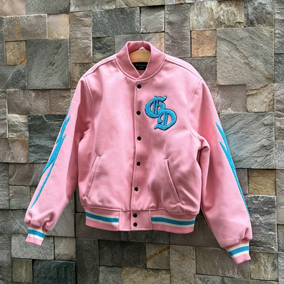Ubermensch权志龙世巡周边粉色加棉美式短款棒球服情侣款外套