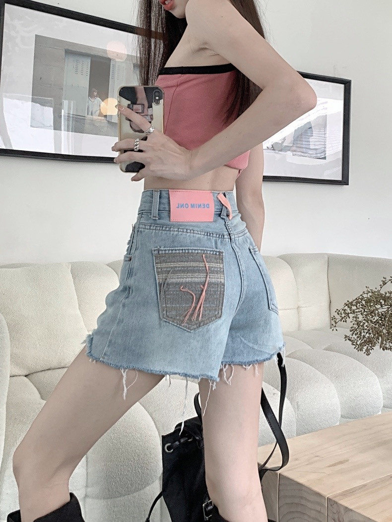 破洞牛仔短裤女秋冬秋季2025新款高腰显瘦阔腿宽松a字毛边热裤子,女装/女士精品,牛仔裤,淘宝优惠券,粉丝福利购,淘宝优惠卷