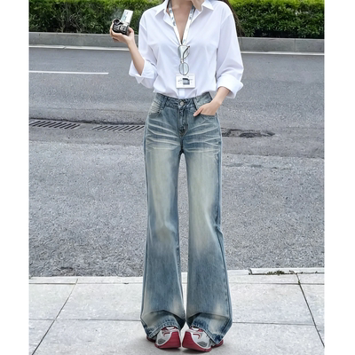 美式水洗不贴腿微喇牛仔裤女