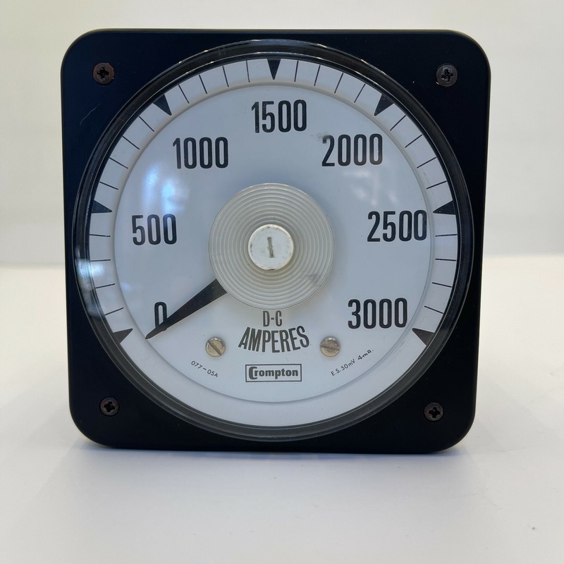 CROMPTON 077-05AA-ERUA 0-3000 D-C AMPERES METER NNB