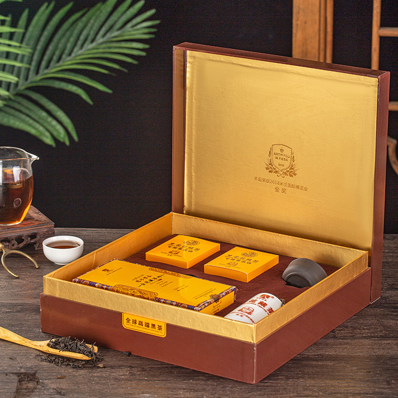 典藏金砖2010国宾茶礼金花藏特色产区黑茶