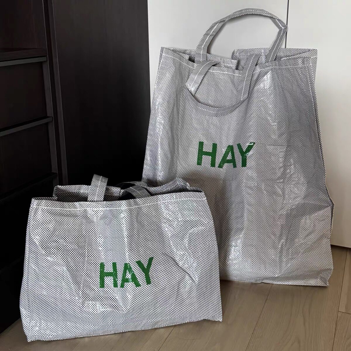 sort丹麦HAY像素格塑料收纳袋洗漱包笔袋手提袋单肩包CANDY MONO