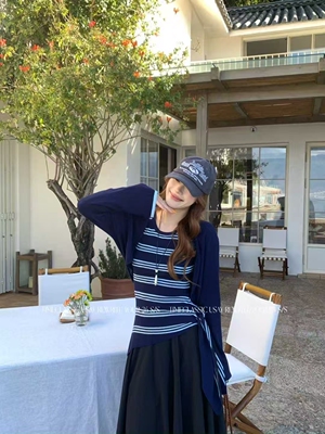 2026春季新款韩版时尚百搭显瘦针织长袖衬衫+条纹背心两件套上衣