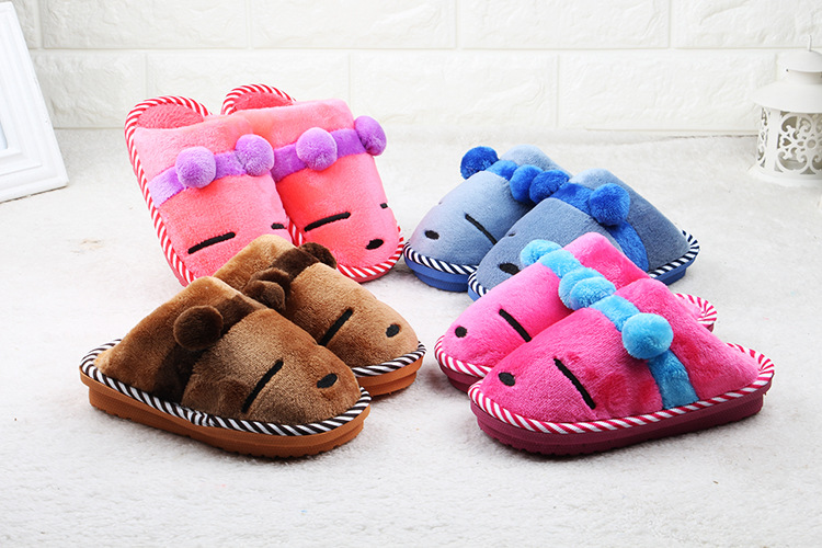 Chaussons enfants en suède - semelle caoutchouc - Ref 1012677 Image 1