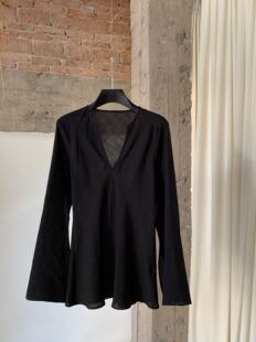 WATERÉTRENER2026春季 V领苎麻天丝收腰显瘦上衣 新品