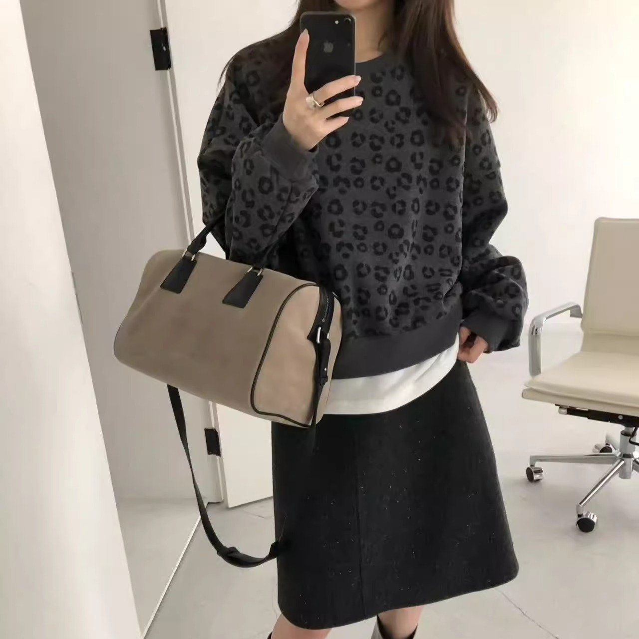 豹纹高级感宽松套头卫衣
