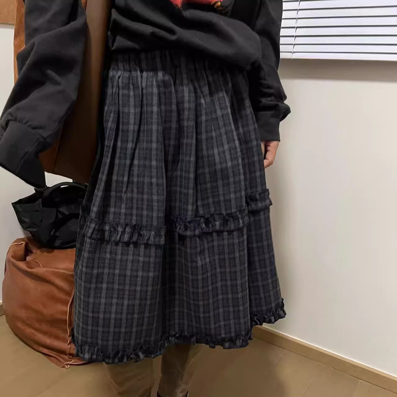 立体木耳边格子半身裙过膝裙