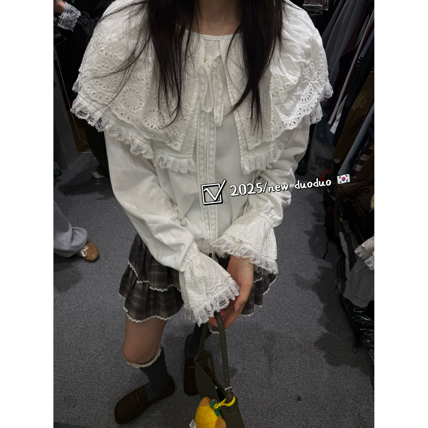 蕾丝刺绣荷叶领套头长袖T恤