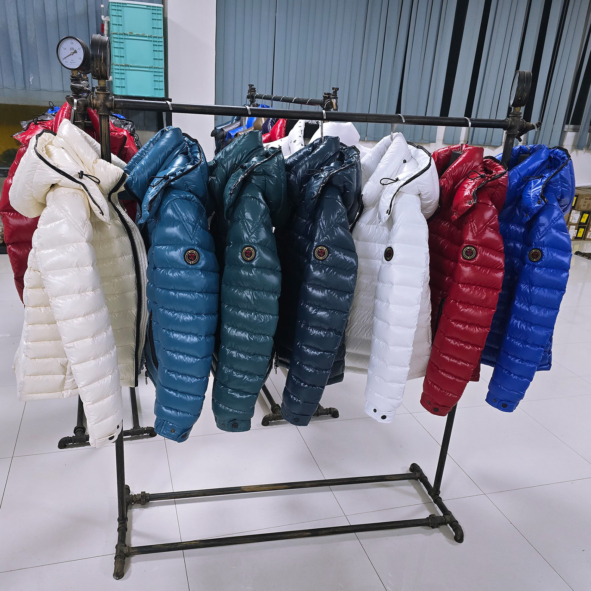 帝虎 羽绒服男 轻薄款 加厚 保暖 90%白鹅绒 新款 26DH/JDY918