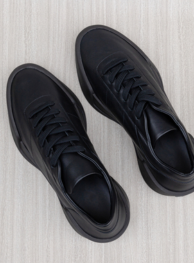 小紫人FOG CRAZY 纯黑优雅老钱风牛皮增高厚底休闲简约板鞋男