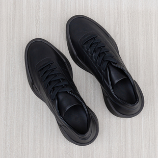 男 纯黑优雅老钱风牛皮增高厚底休闲简约板鞋 小紫人FOG CRAZY