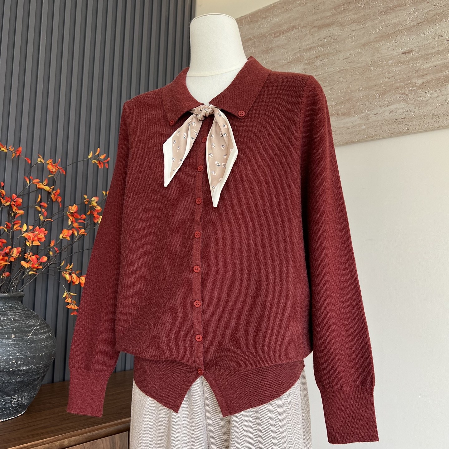 新款妈妈装秋季针织衫上衣围巾领