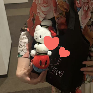 韩国小众新款 可爱海军鲸鱼联名kt猫毛绒公仔玩偶挂件