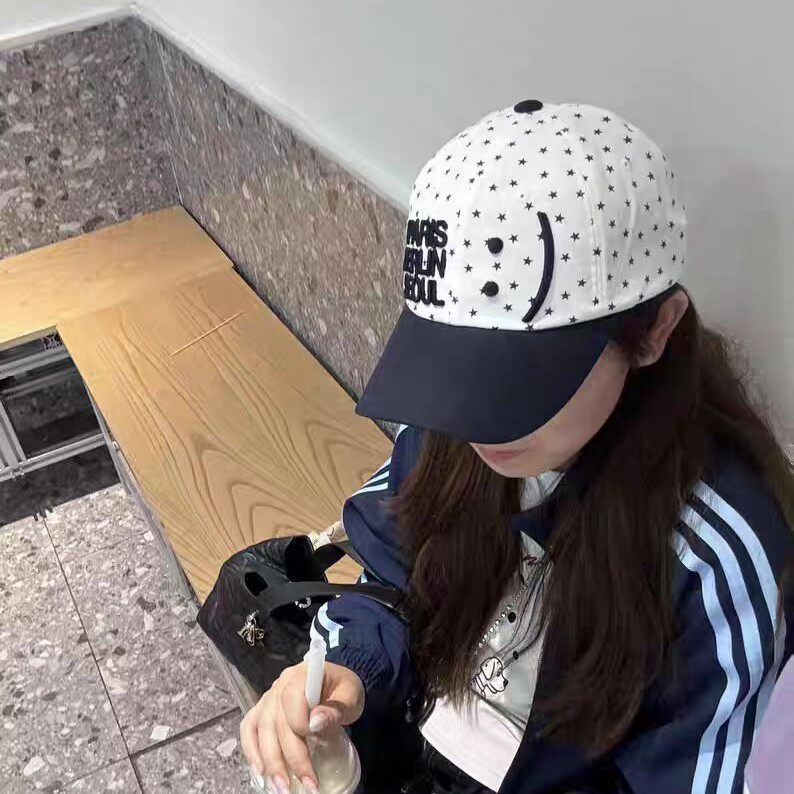 韩国小众新款 星星笑脸字母刺绣帽子