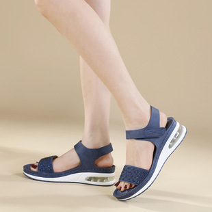 超轻气垫减震软底凉鞋女士夏款时尚水钻平底孕妇鞋旅游渡假妈妈鞋