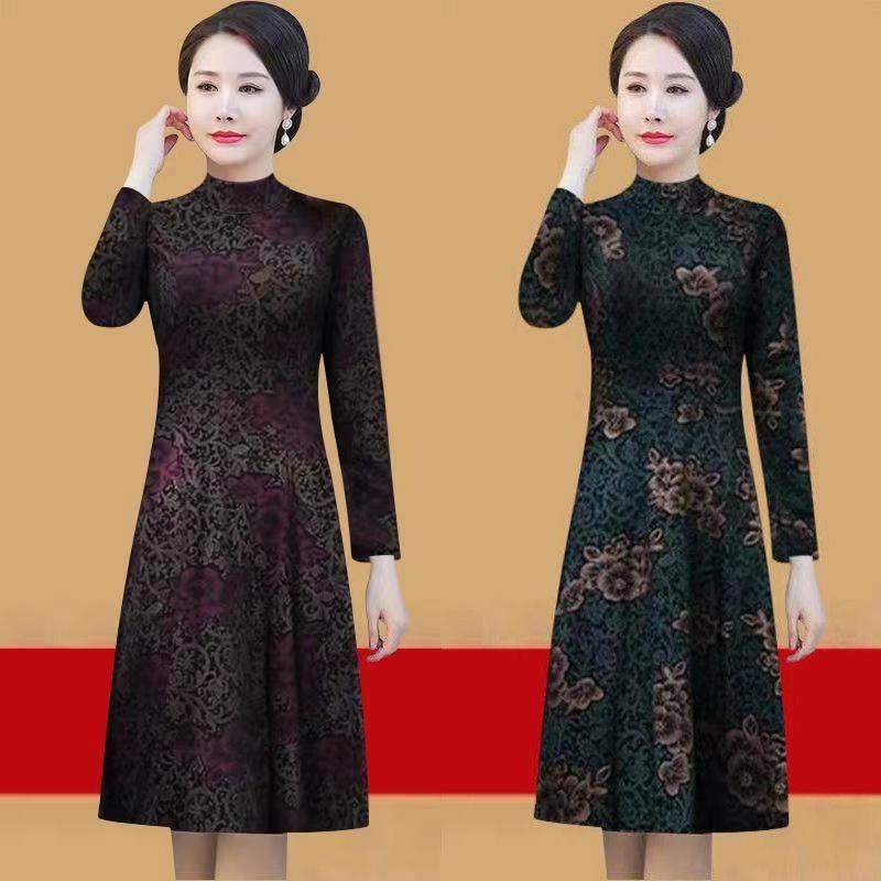 羊羔绒加厚连衣裙新款女装冬季中长款打底裙洋气气质显瘦长袖裙子