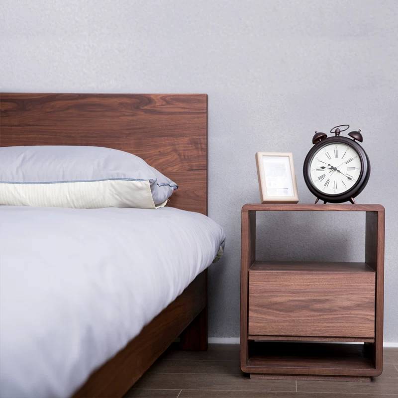 Nordic oak bedside table simple modern walnut bedside table all solid wood side table Japanese cherry wood storage cabinet