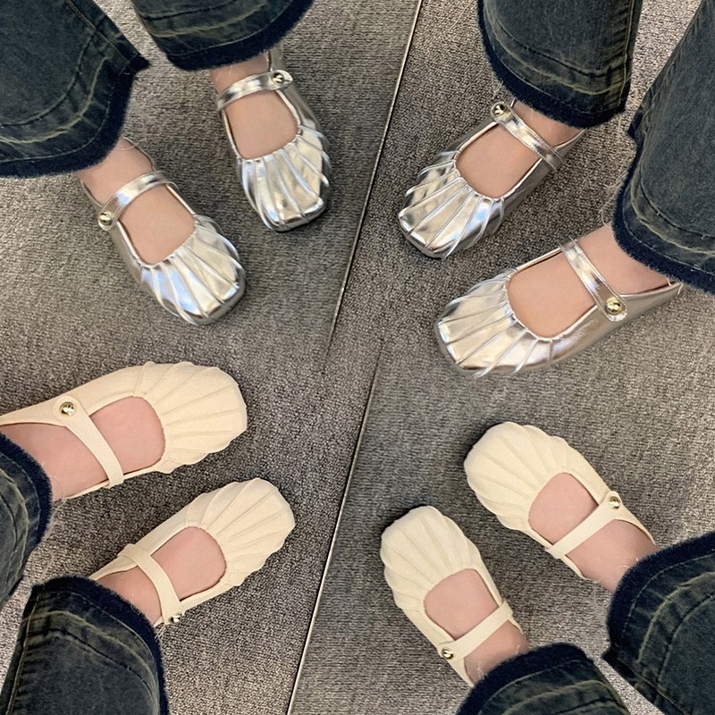 女童拖鞋2024新款夏季半拖时尚公主外穿防滑软底包头儿童洋气凉拖