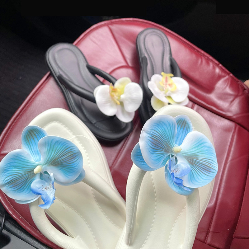 新款花朵人字拖女踩屎感夏季轻便夹脚拖鞋海边度假创意蝴蝶兰拖鞋