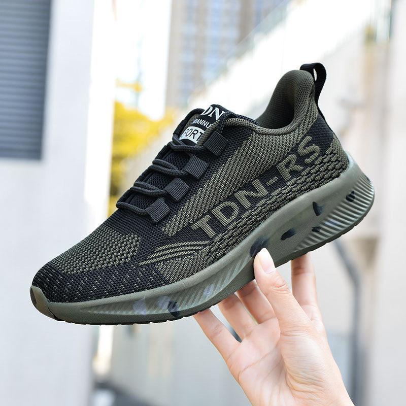 夏季新款透光透气迷彩飞织网面男女鞋超轻软底学生训练运动休闲