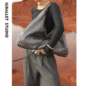 2025新品 IUBALLET 山里来风 hobo大容量单肩托特包慵懒风大包包