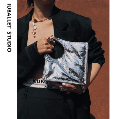 IUBALLET 非物理圆 2025新品方形手提包头层牛皮迷你几何包斜挎