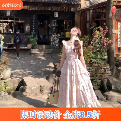 今年流行的法式碎花连衣裙女夏季设计感小飞袖花边蛋糕蓬蓬中长裙