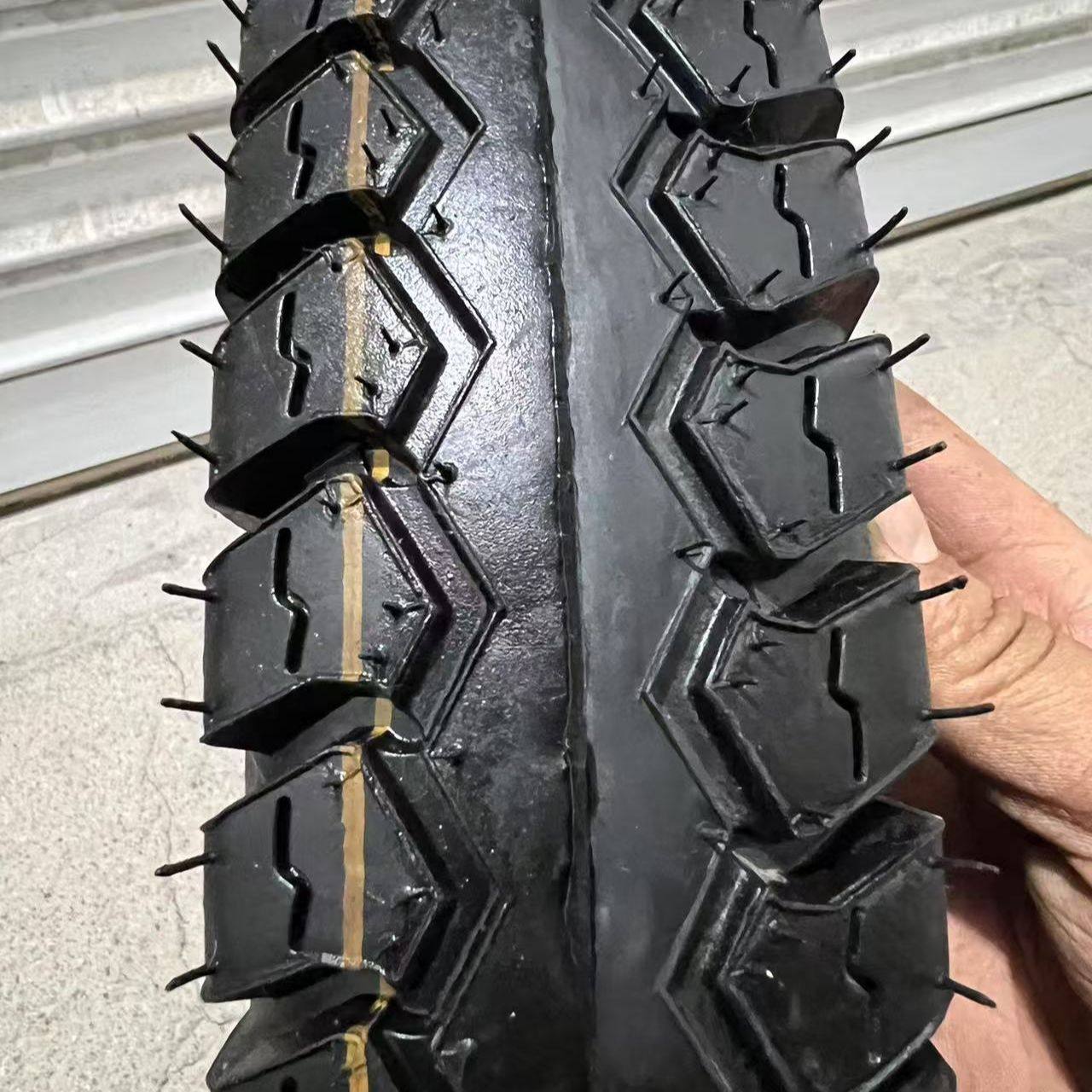 东岳4.00-12平顶钢丝胎,5条价格。6层无包装 电动三轮车轮胎外胎