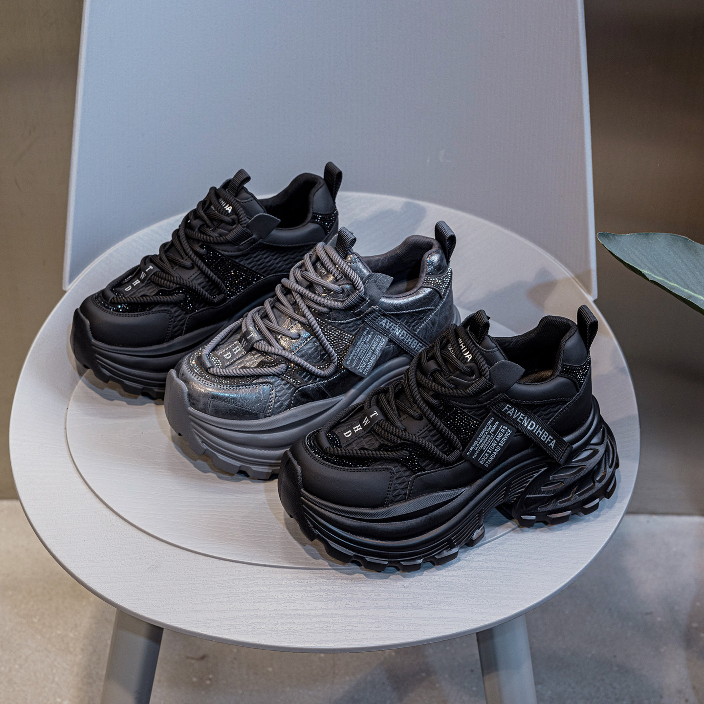 厚底老爹鞋女2025新款百搭休闲运动鞋黑色秋冬爆款小个子增高女鞋