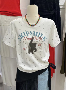 2026年春季新款韩版设计感小众修身显瘦圆领短袖T恤女百搭上衣潮